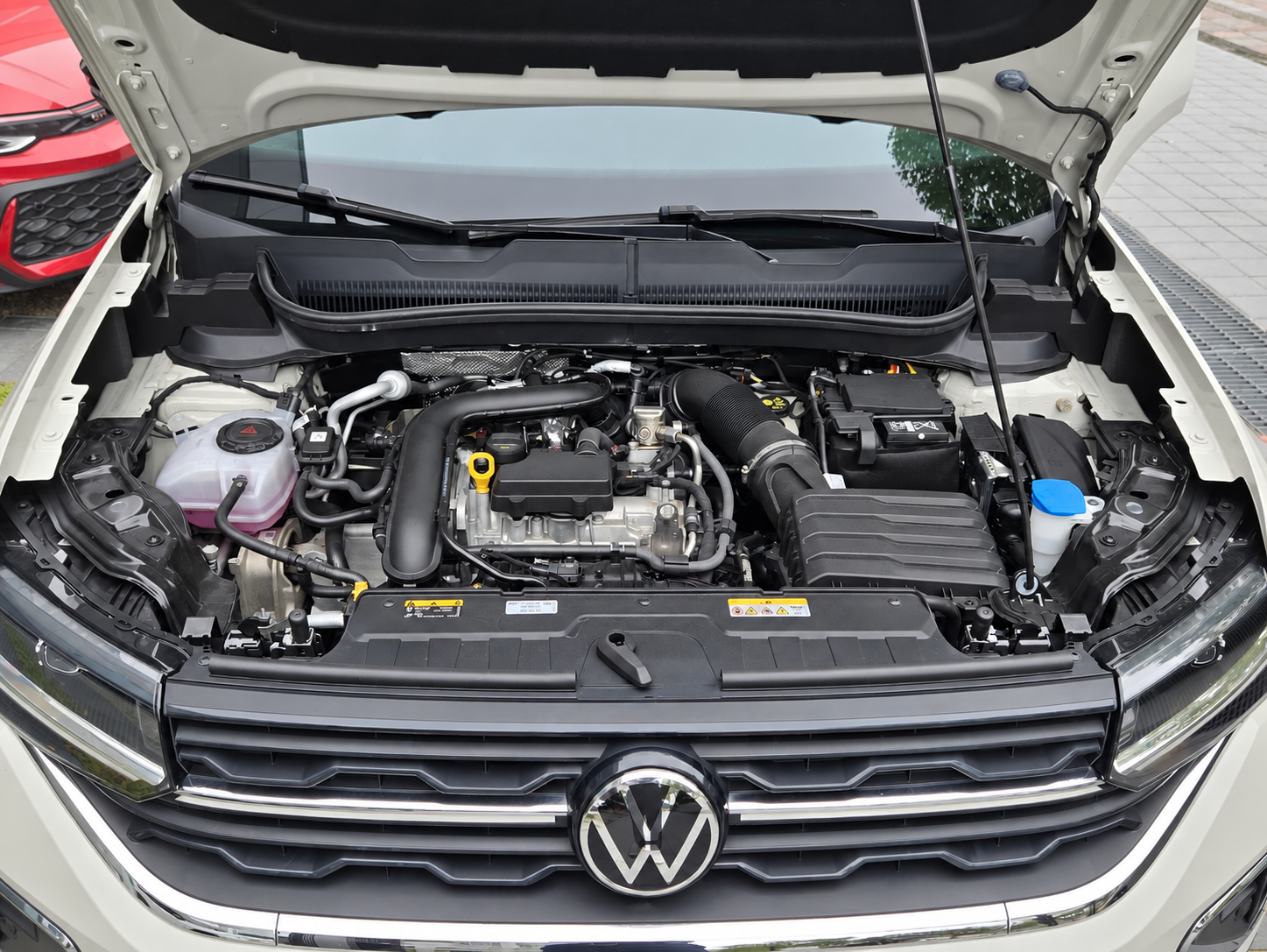 MY24 T-Cross 230 TSI Style Design-V1
