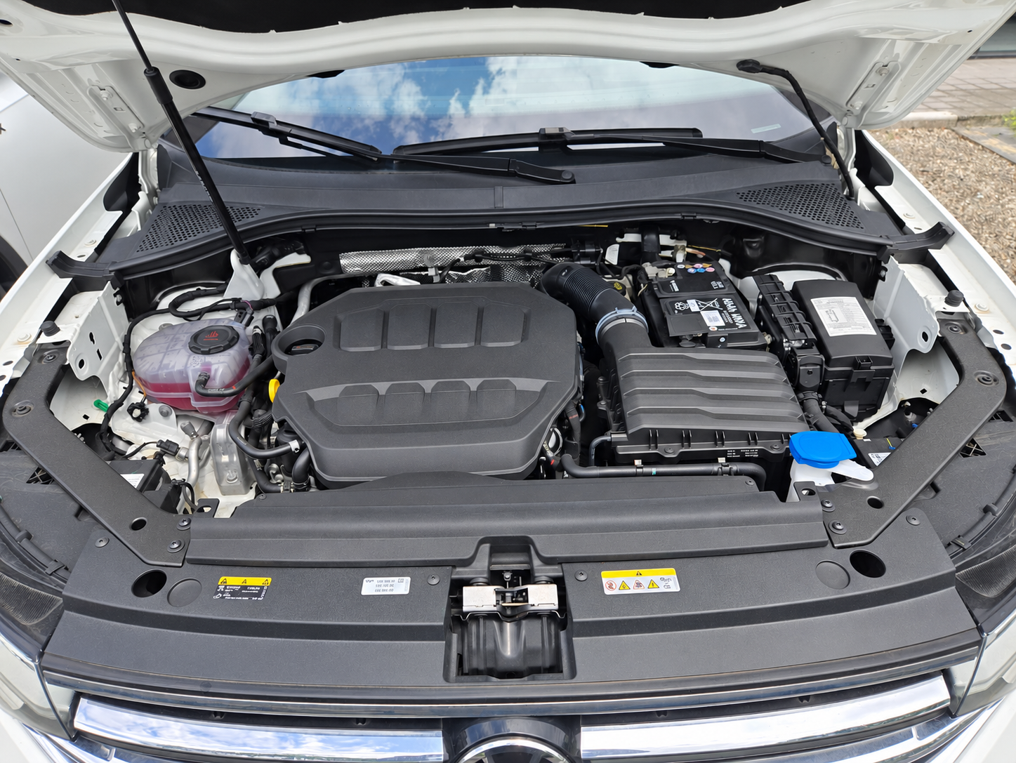 MY24 Tiguan Allspace GP 330 TSI Elegance Premium-V3