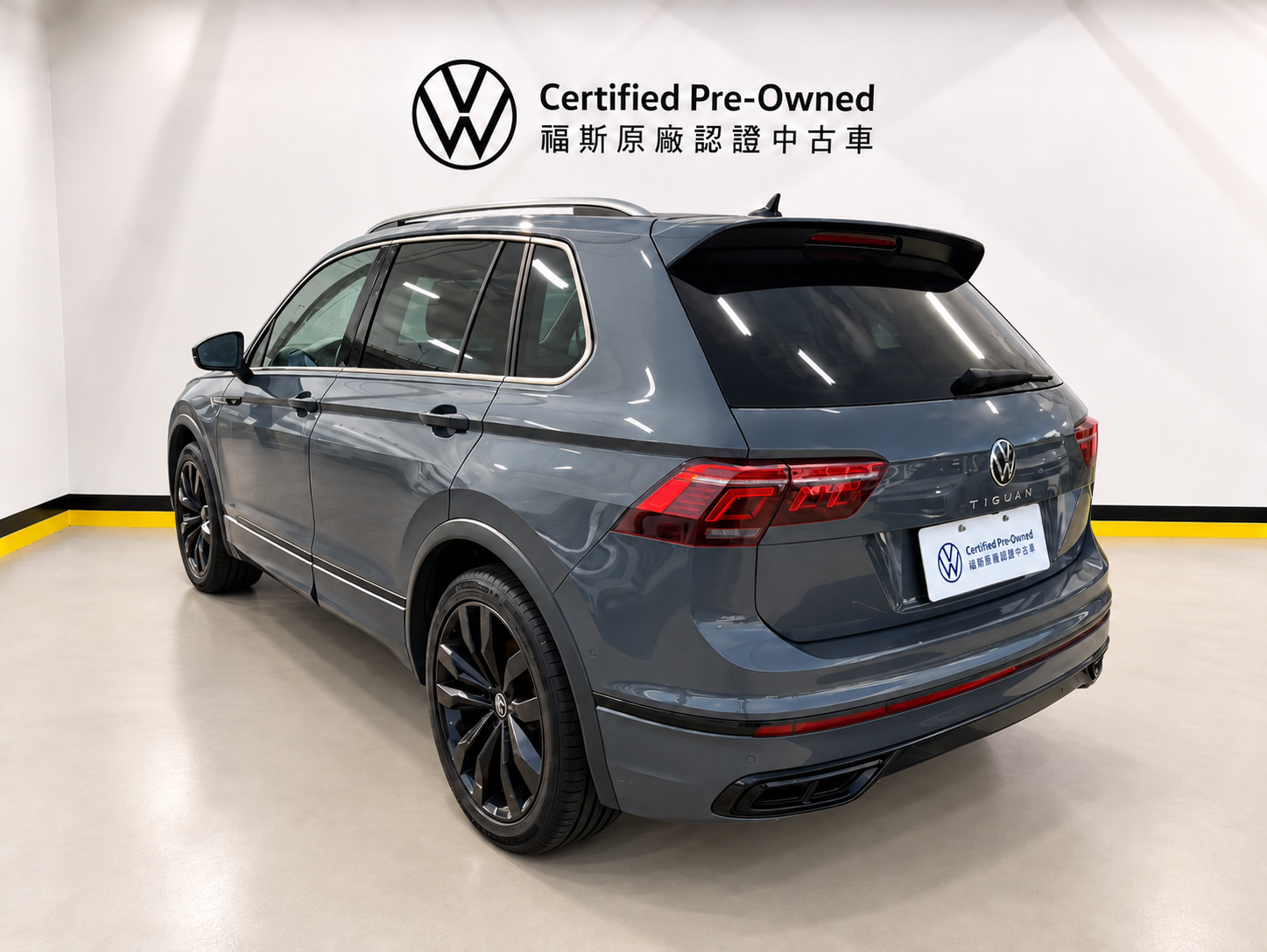 MY21 Tiguan GP 380 TSI R-Line Performance-V1