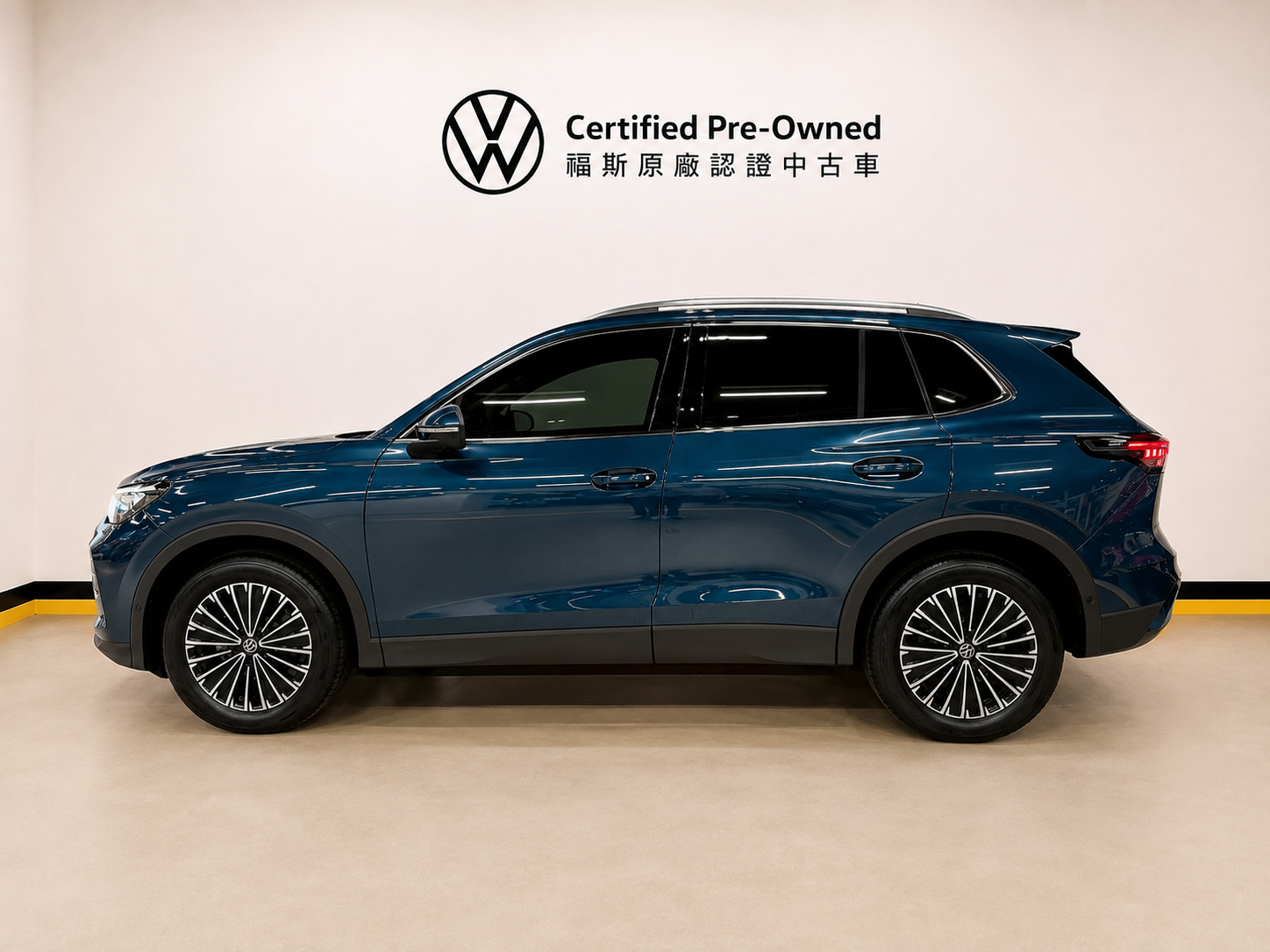 MY25 Tiguan 280 eTSI Elegance Premium