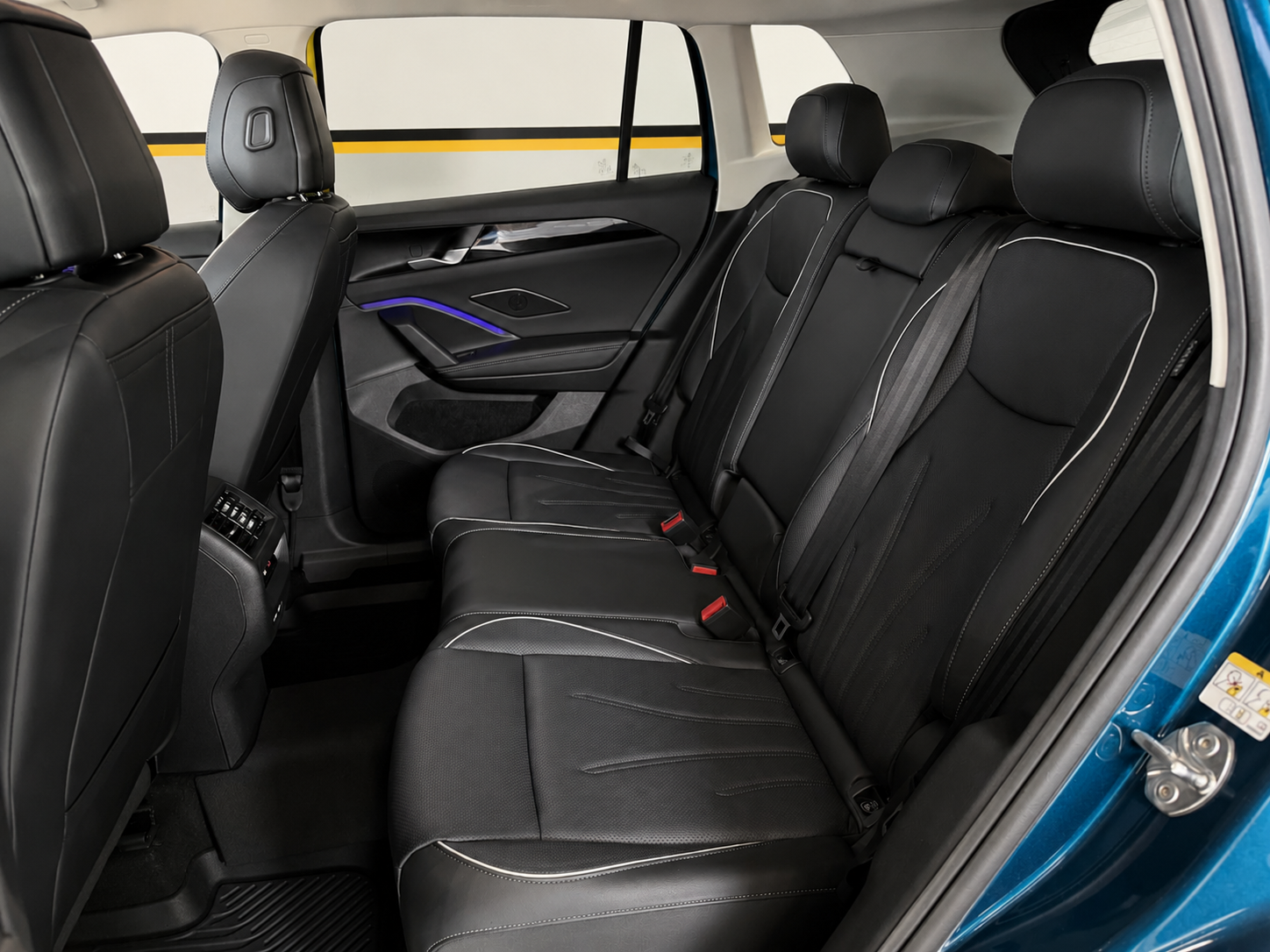MY25 Tiguan 280 eTSI Elegance Premium