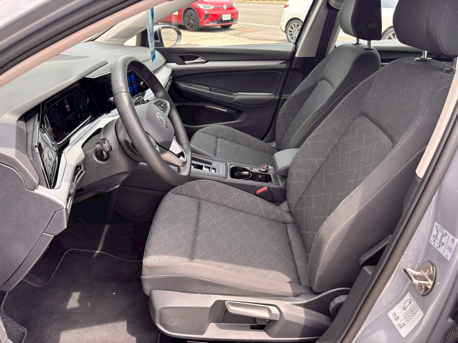 Golf 280 eTSI SE