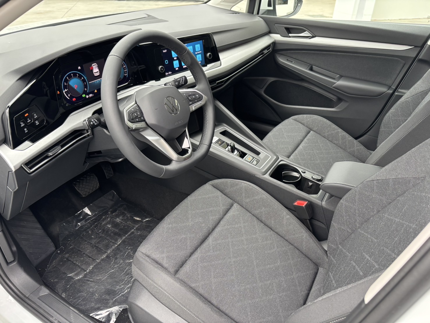 Golf 280 eTSI SE