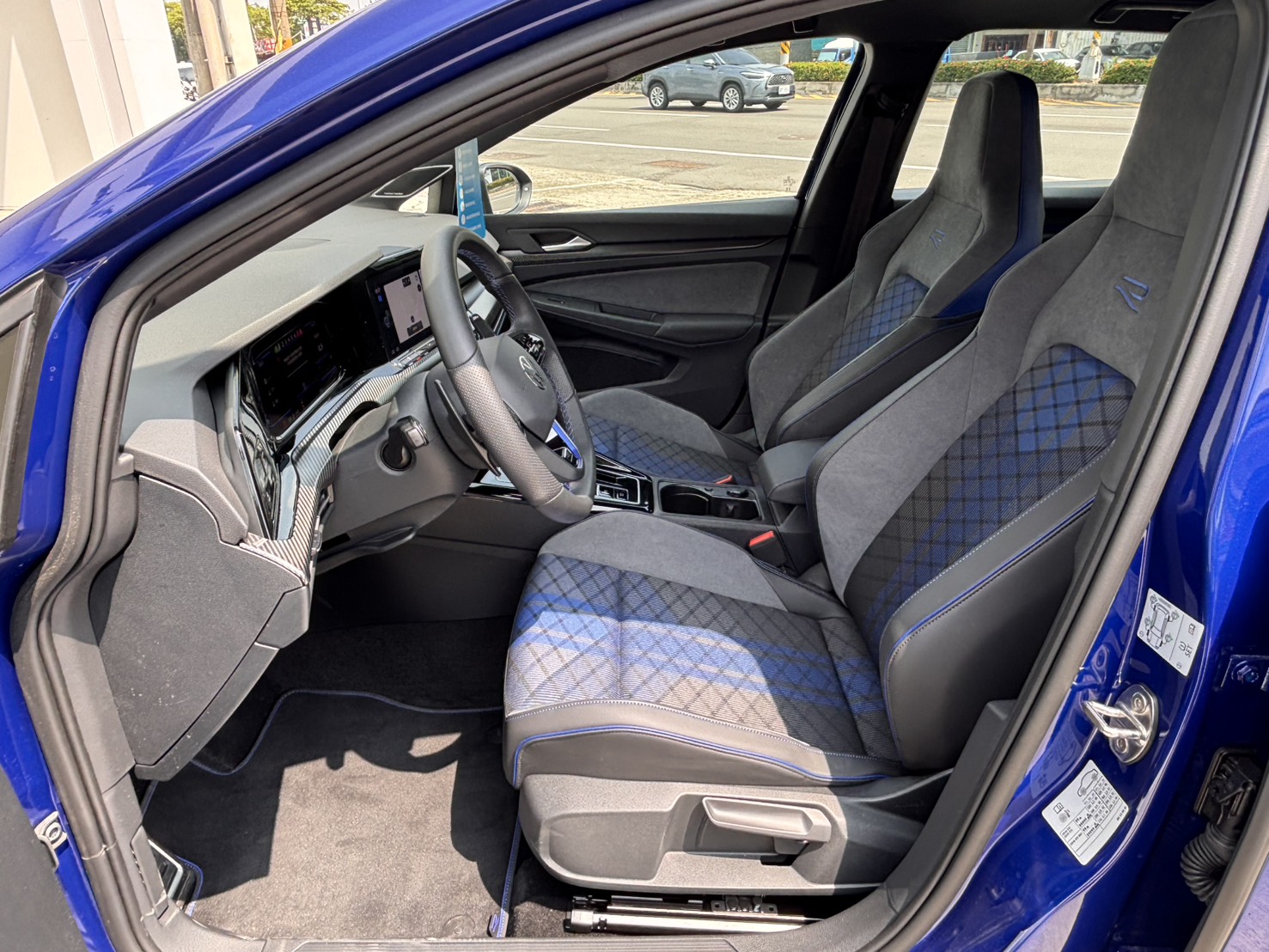 Golf R Track