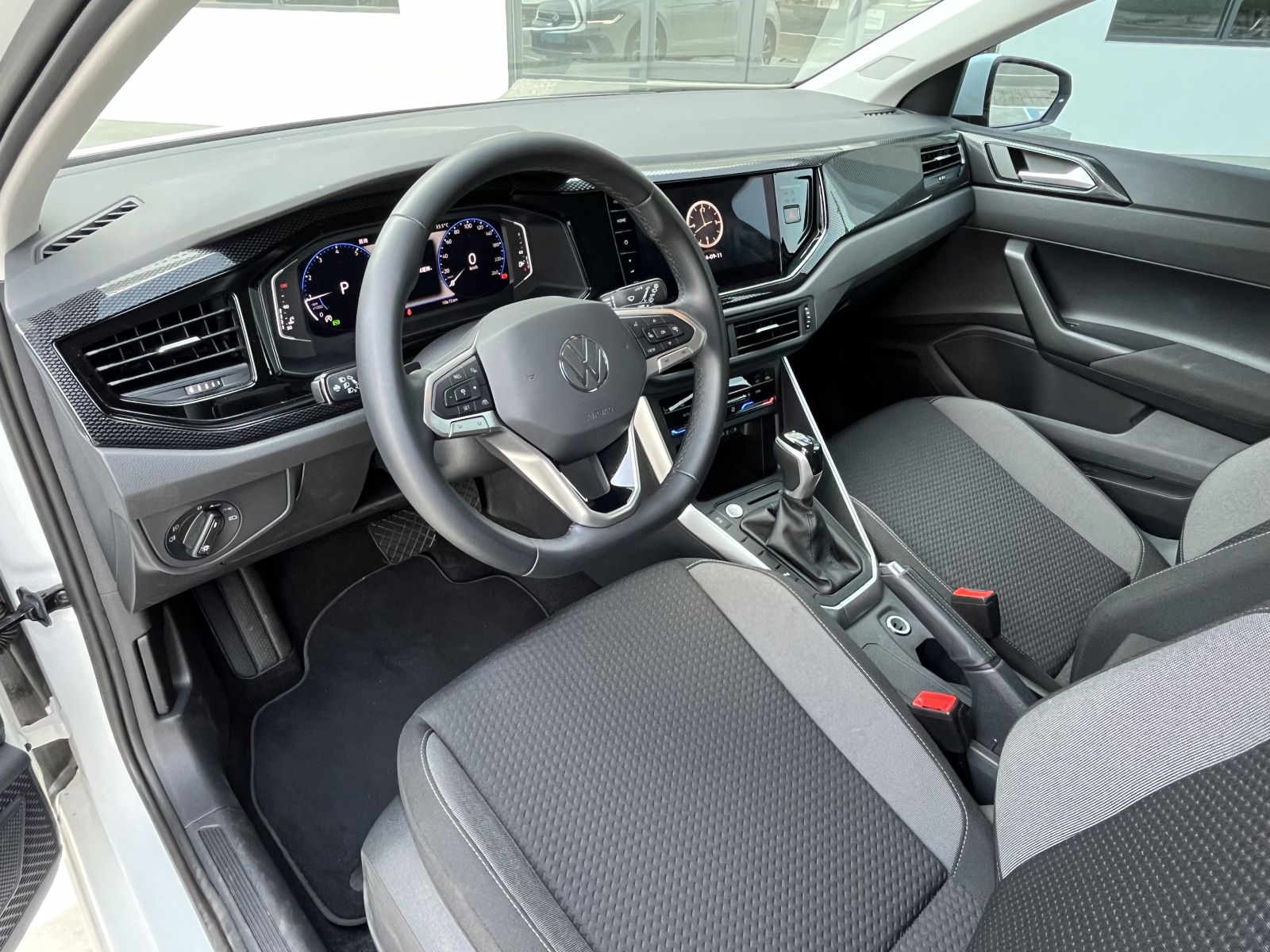 Polo 230 TSI Tech