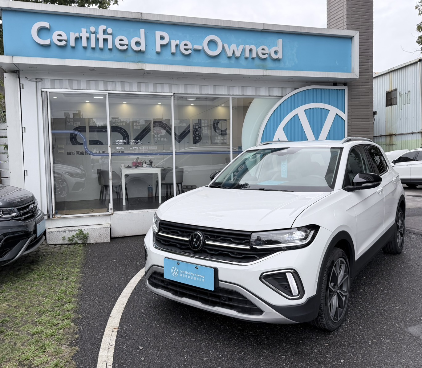 T-Cross 23T-Cross 230 TSI Style Design0 TSI Tech