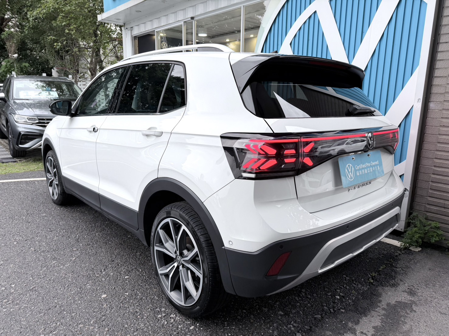 T-Cross 23T-Cross 230 TSI Style Design0 TSI Tech