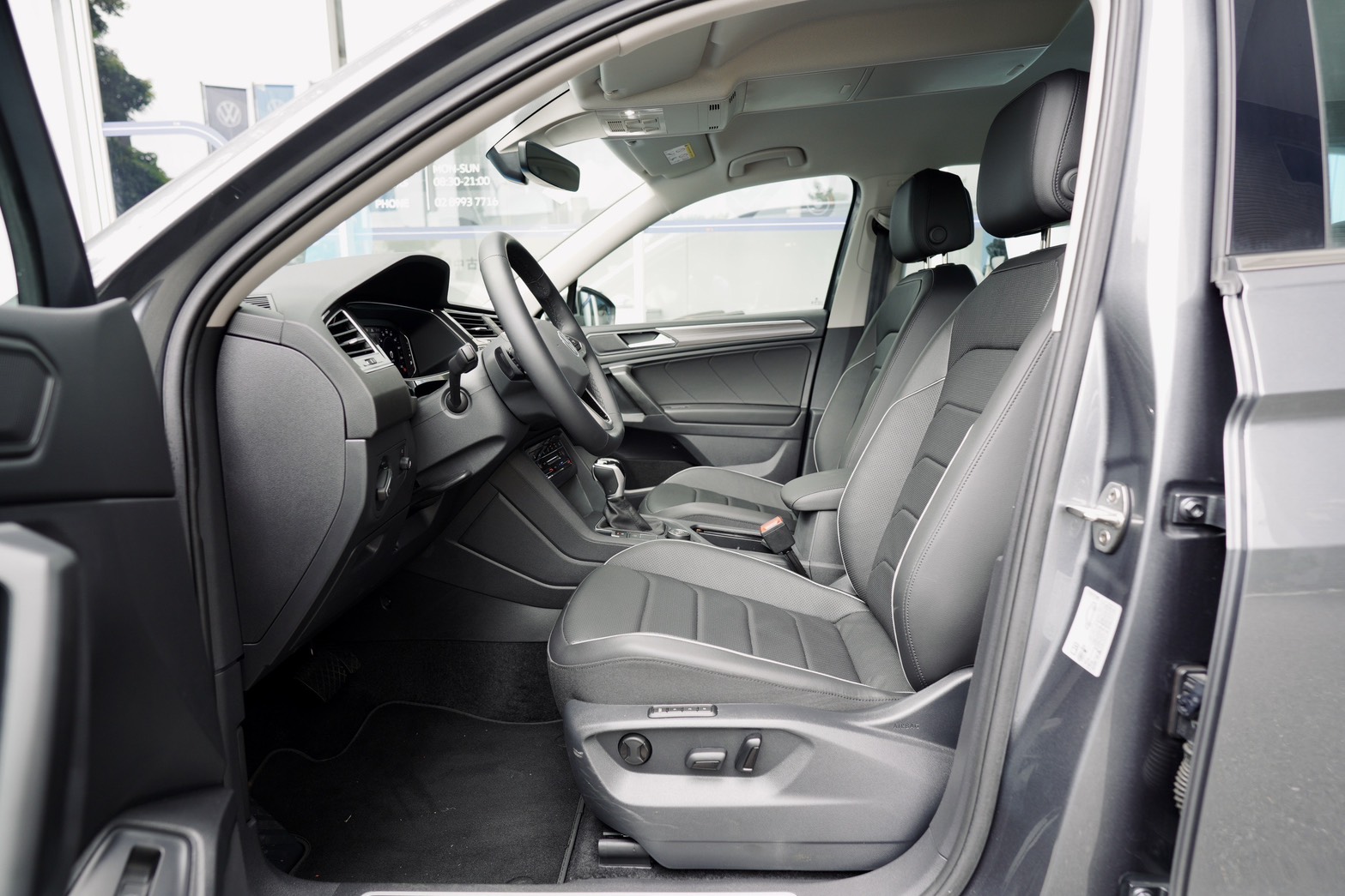 Tiguan Allspace 330 TSI EleganceTiguan Allspace 330 TSI Elegance Premium