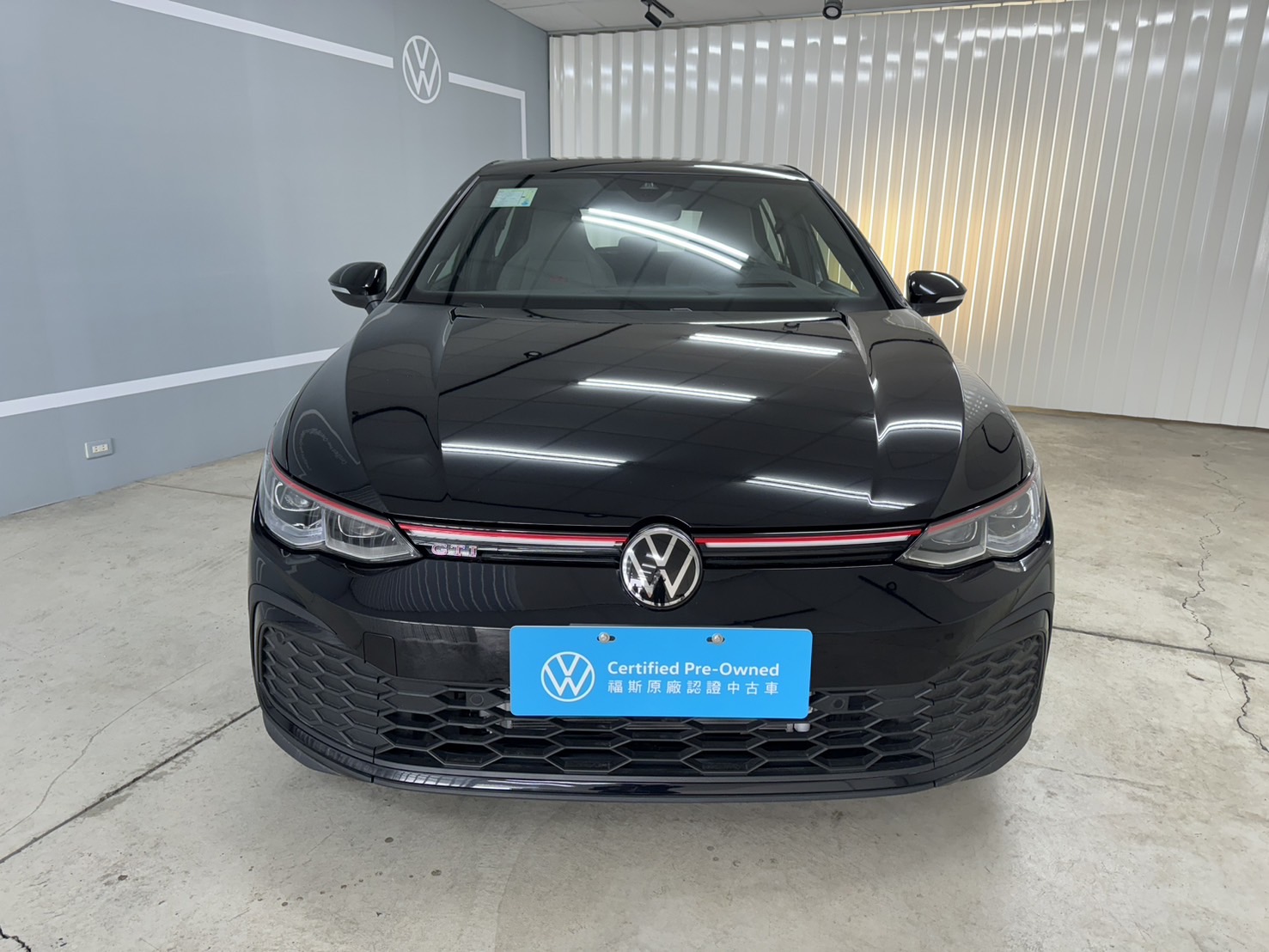 MY24 Golf GTI-V1