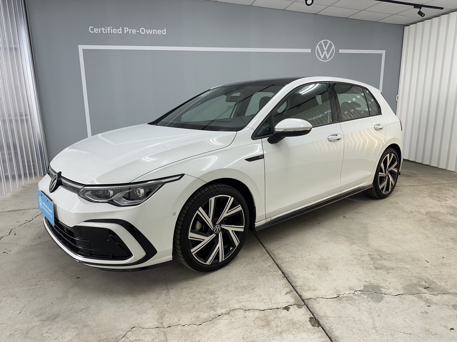 Golf 280 eTSI R-Line