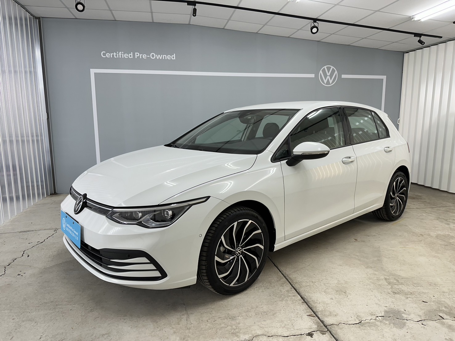 MY24 Golf 230 eTSI IQ.DRIVE Edition