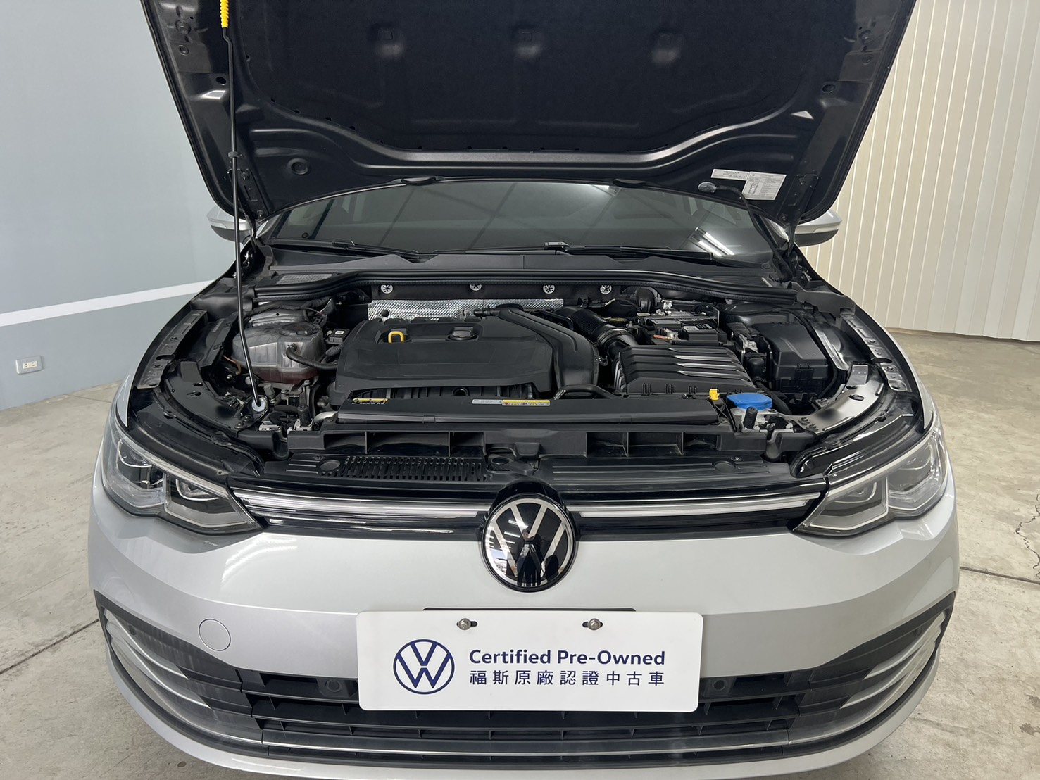 MY23 Golf 280 eTSI Style-V3