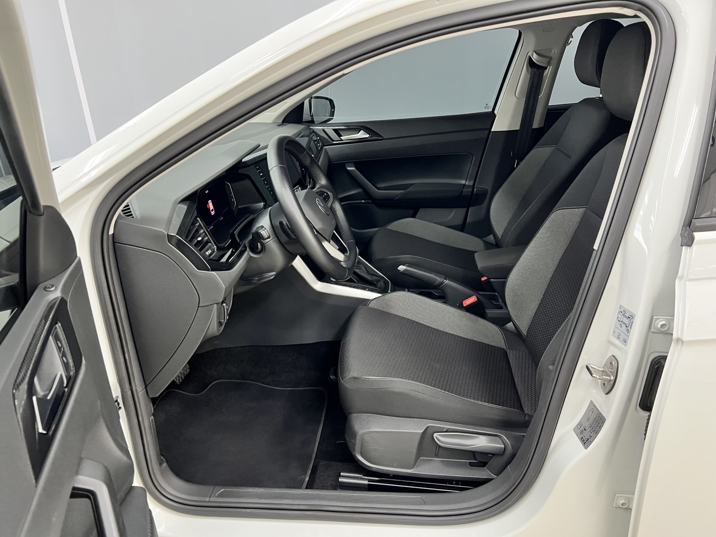 Polo 230 TSI Tech