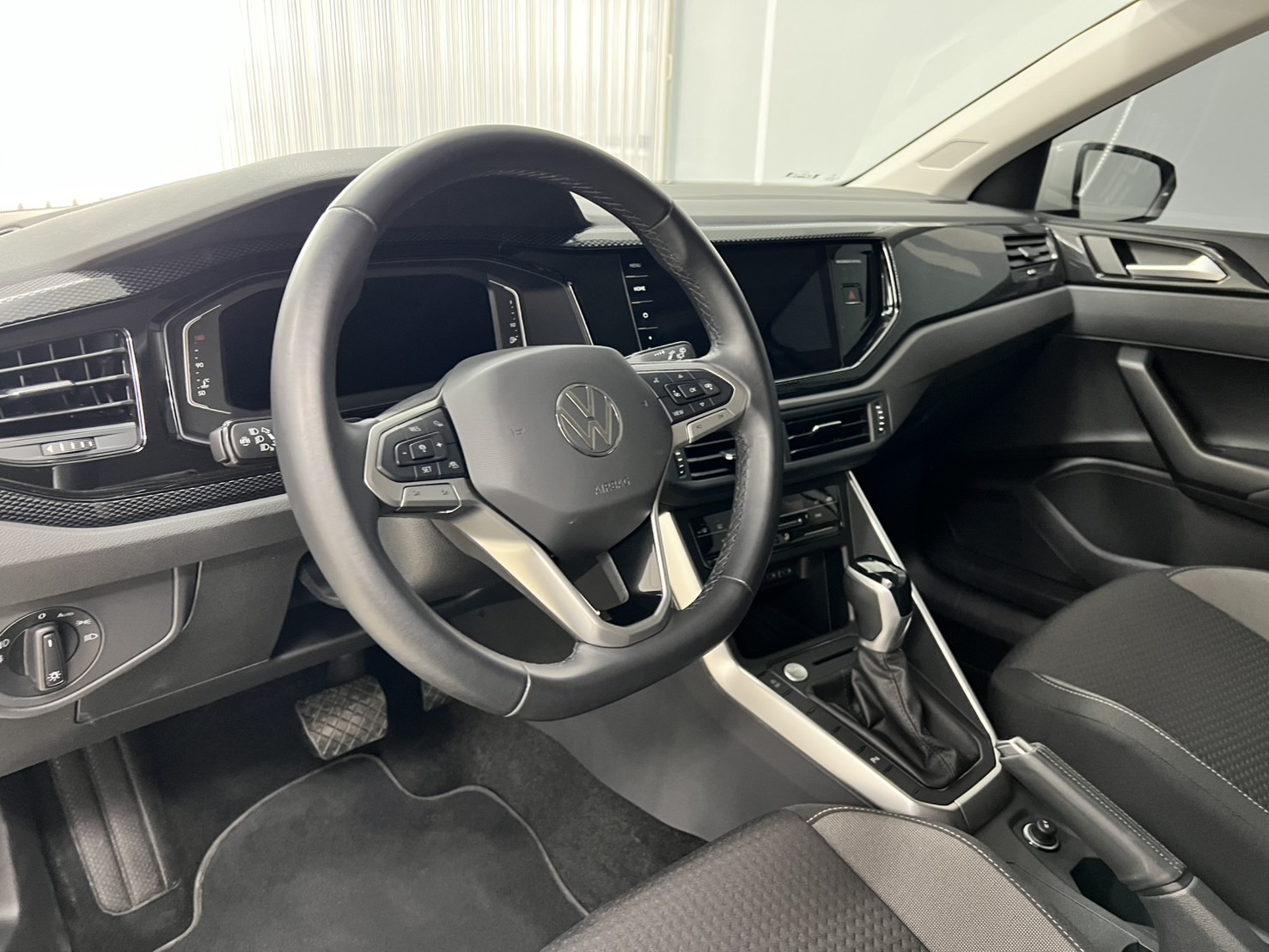 Polo 230 TSI Tech