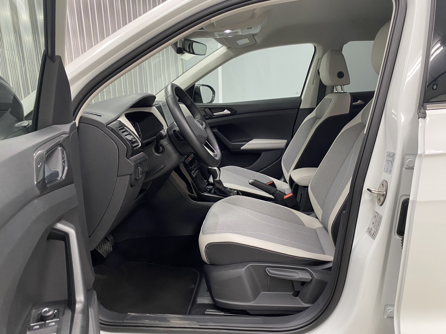 T-Cross 230 TSI Style Design