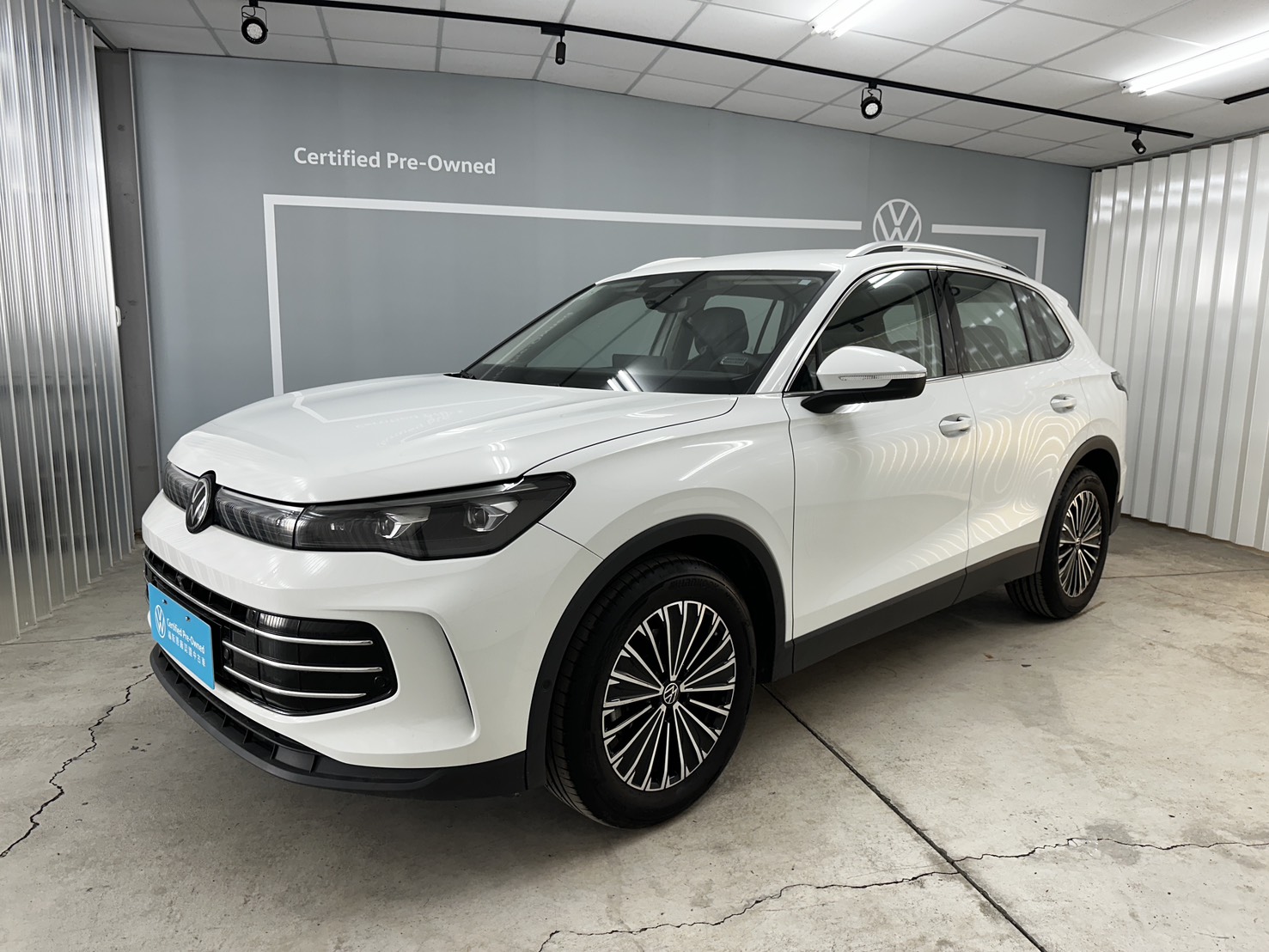 Tiguan 280 eTSI Elegance Premium-V1