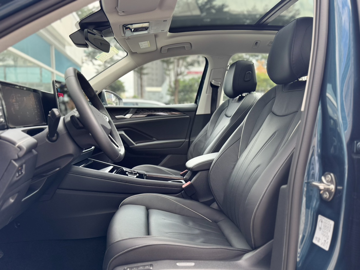 Tiguan 330 TSI Elegance Premium