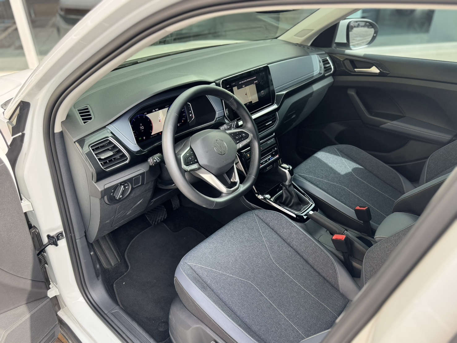 T-Cross 230 TSI Tech