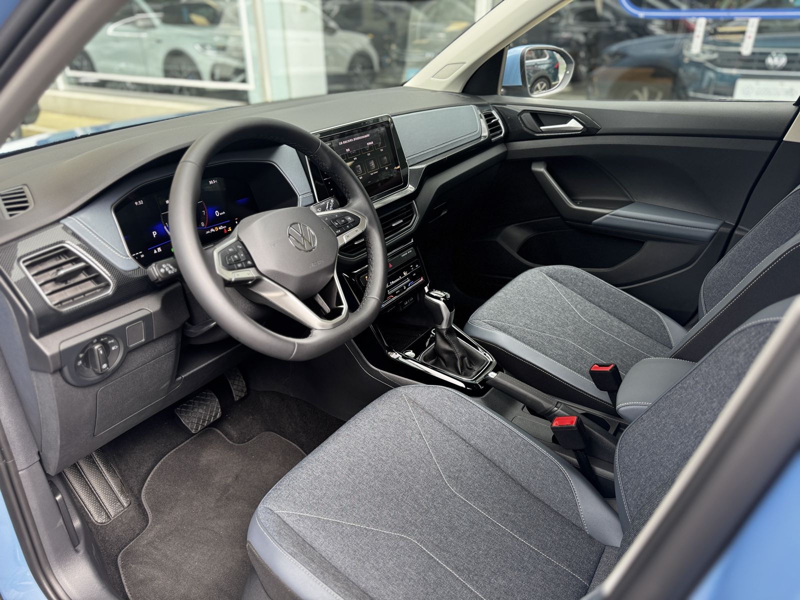 T-Cross 230 TSI Tech