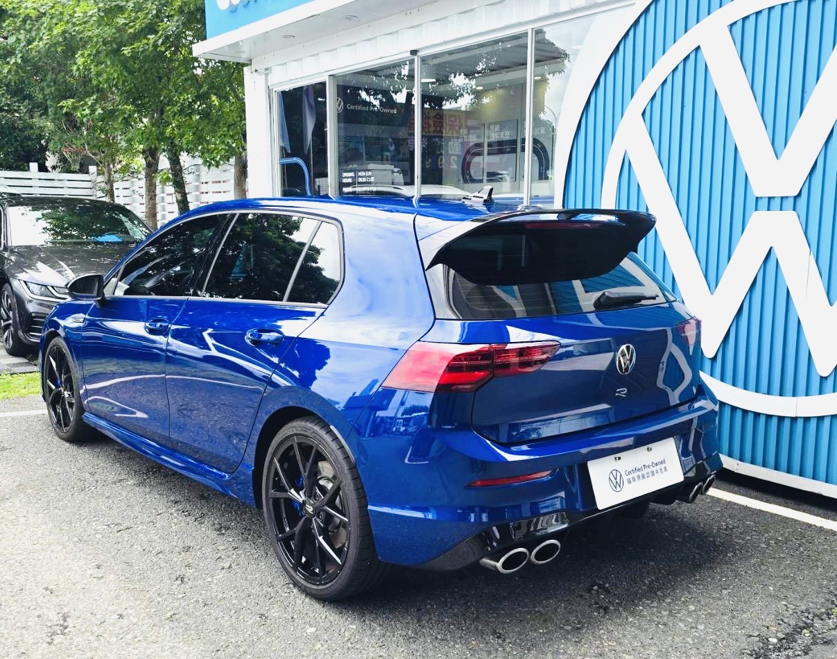 Golf R