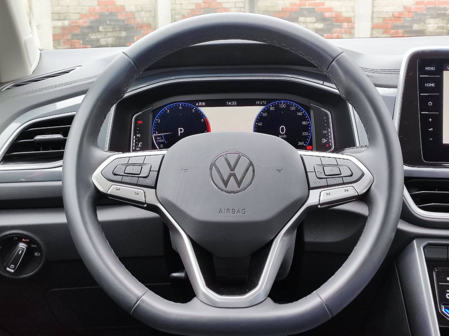 T-ROC 280 TSI Style Design
