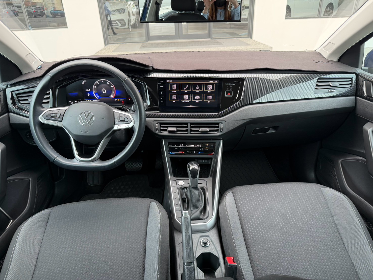 Polo 230 TSI Tech