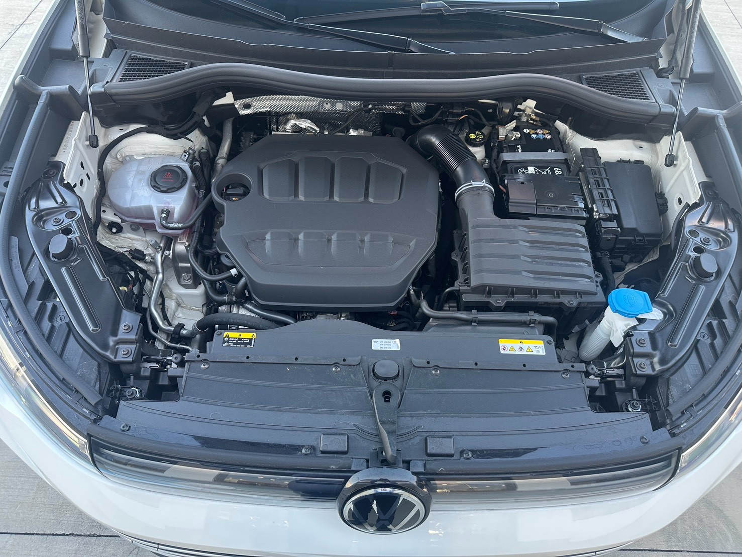 Tiguan 330 TSI Elegance Premium